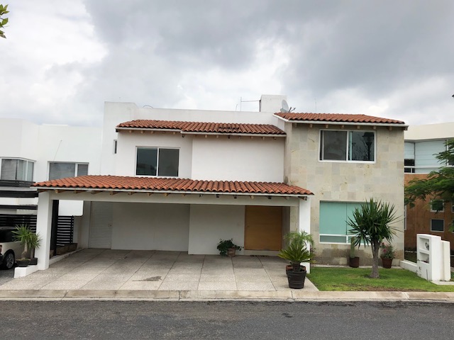 CASA EN VENTA EN MISIÓN CONCÁ - (34)