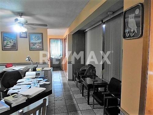 Oficina - Comercial en Renta