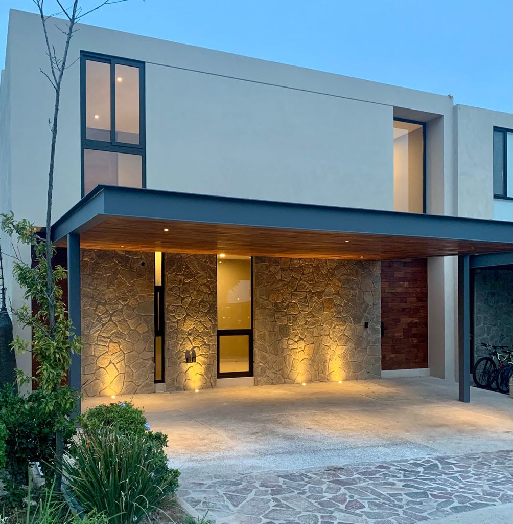 CASA EN VENTA EN ALTOZANO - (34)