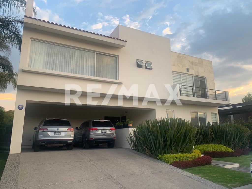 CASA EN VENTA EN EL CAMPANARIO - (34)