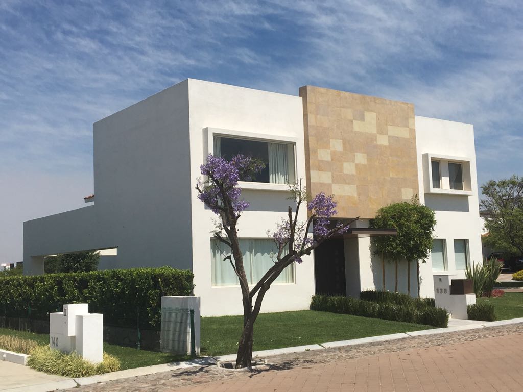 CASA EN VENTA EN EL CAMPANARIO - (34)