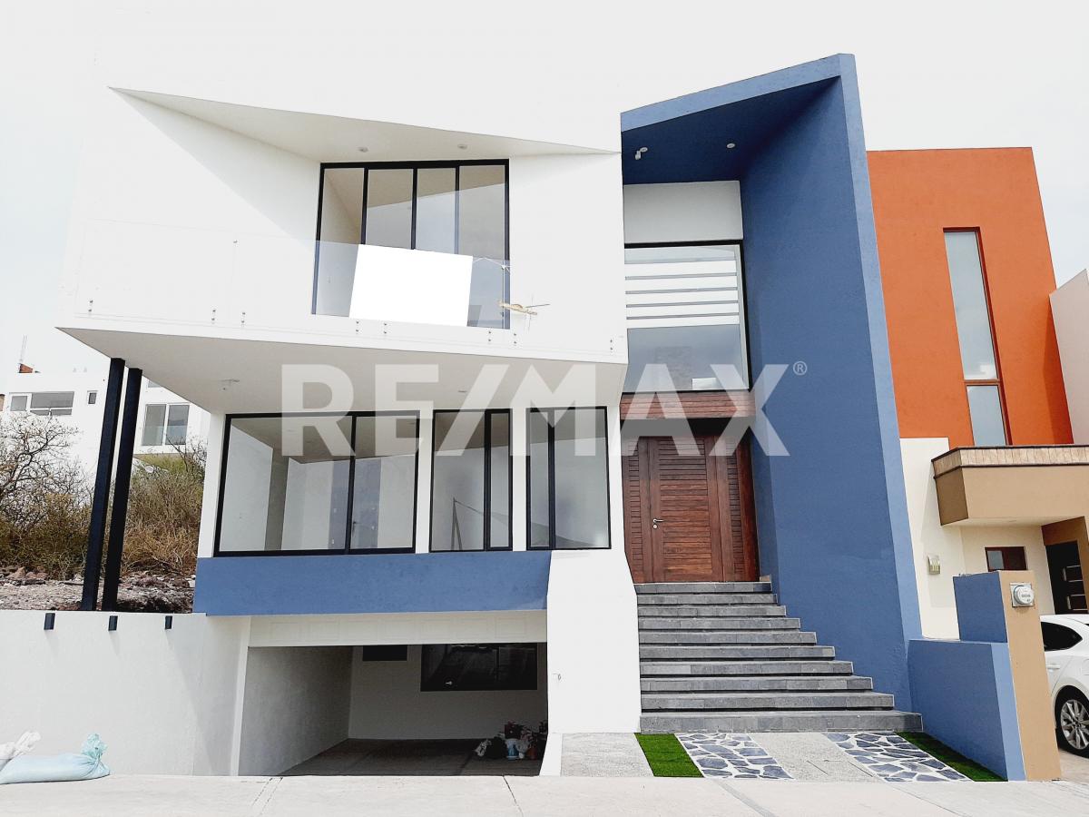 CASA EN VENTA EN ZIBATÁ - (34)
