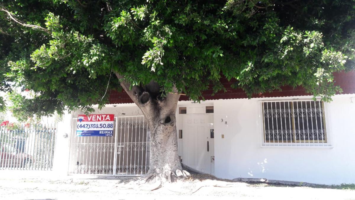 CASA EN VENTA EN MANSIONES DEL VALLE - (34)