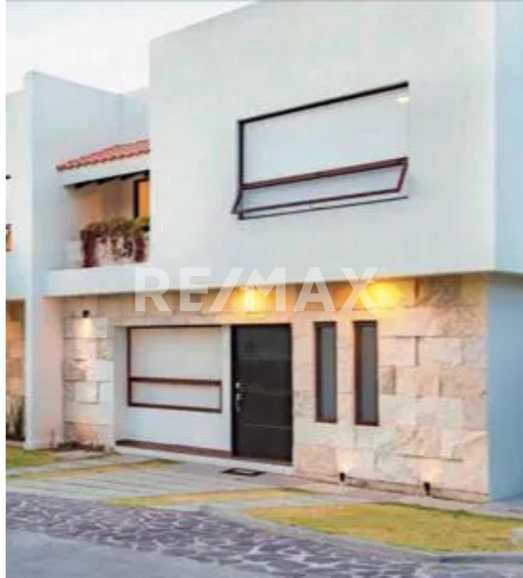 CASA EN VENTA ALTOZANO METEORO - (34)