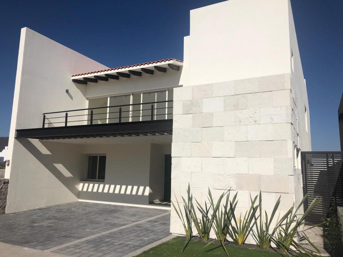 CASA EN VENTA EN LA VISTA RESIDENCIAL - (34)