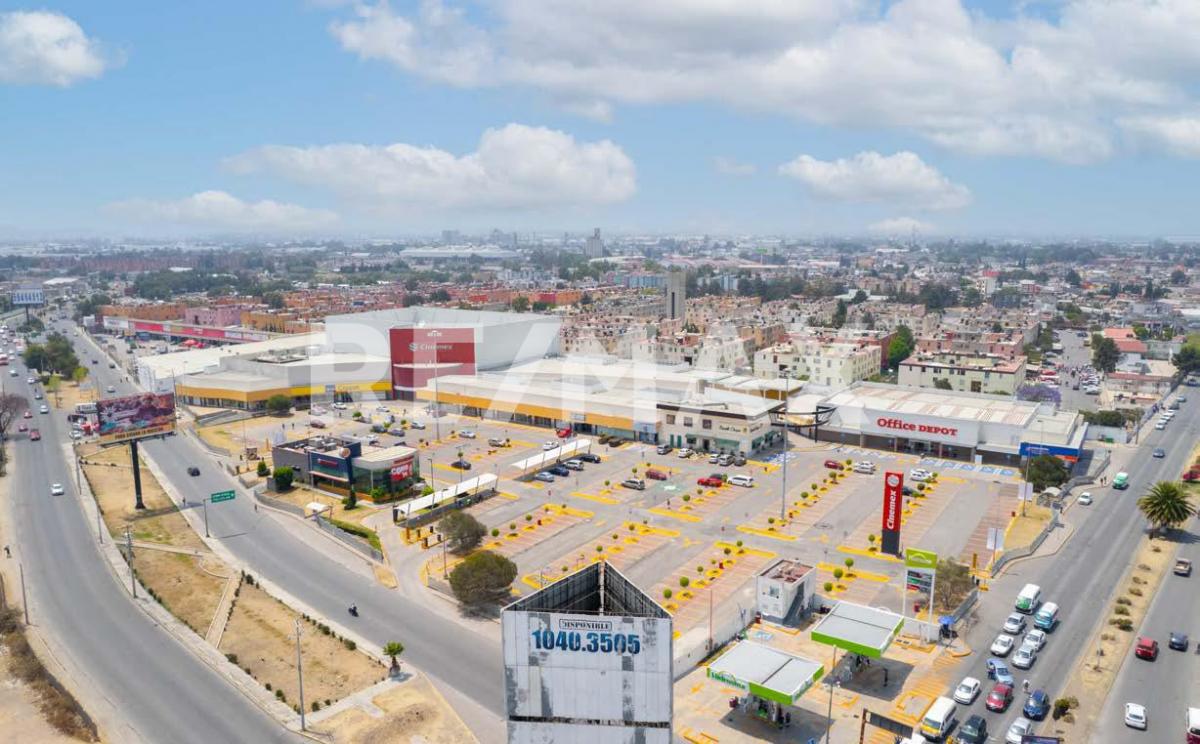 CENTRO COMERCIAL PLAZA LA JOYA