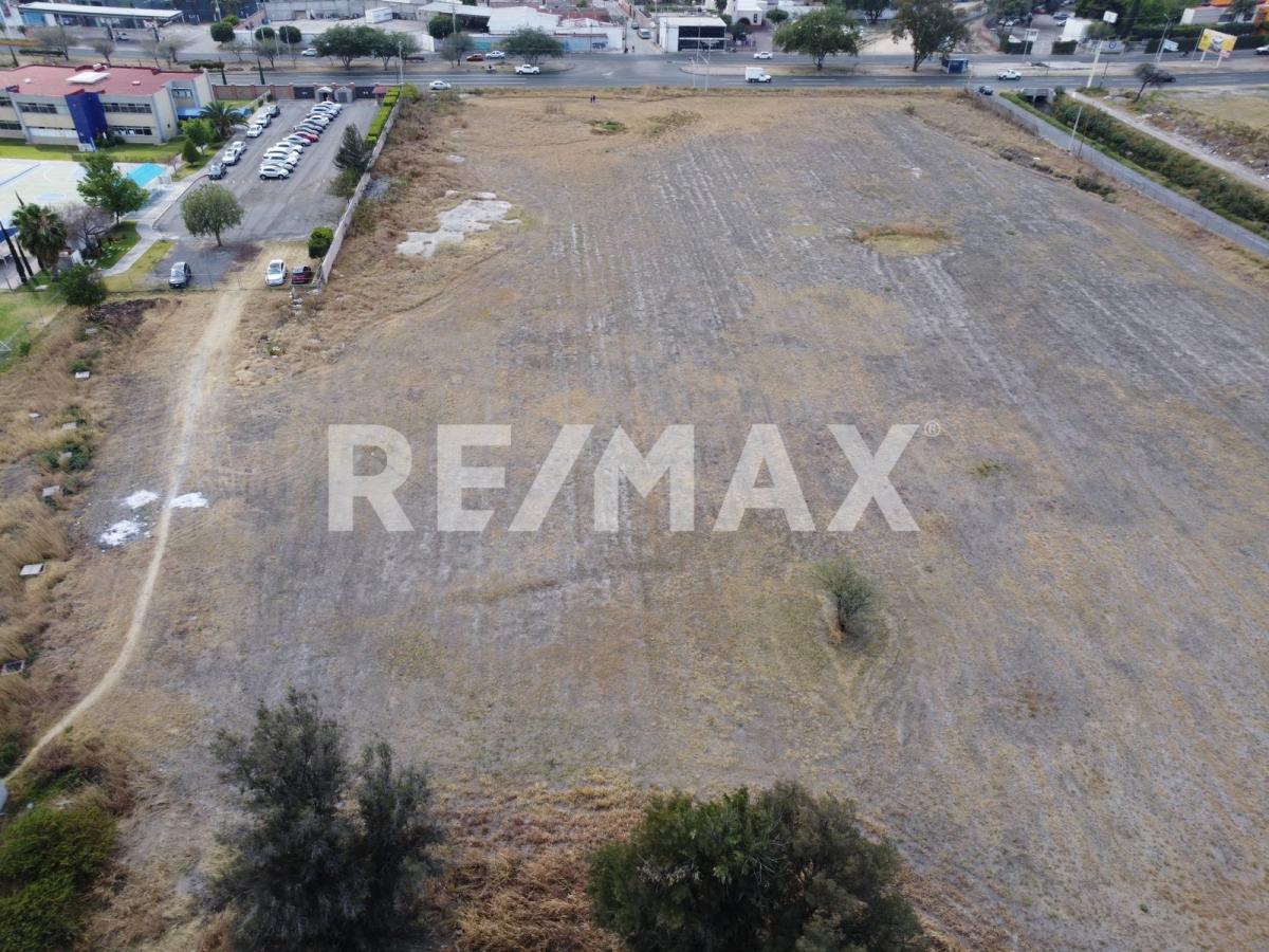 SALE COMMERCIAL LAND CELAYA
