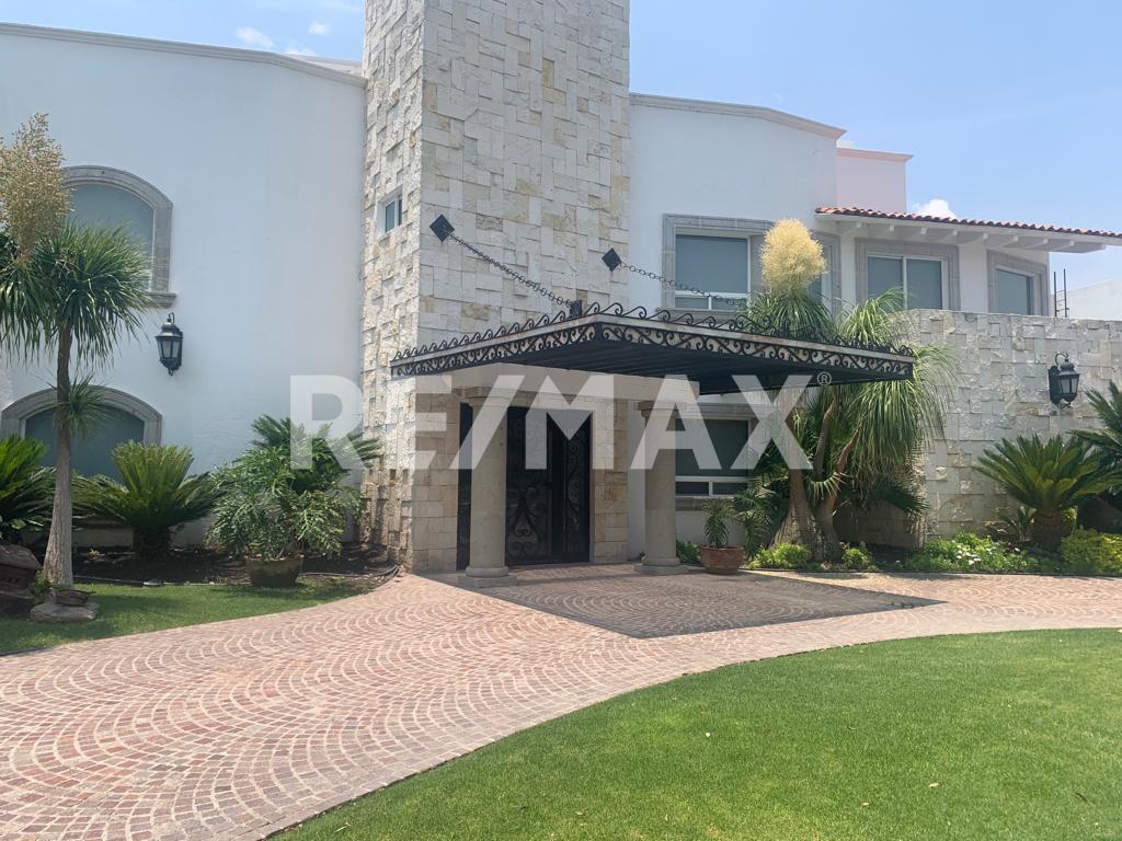 CASA EN VENTA EN EL CAMPANARIO - (34)