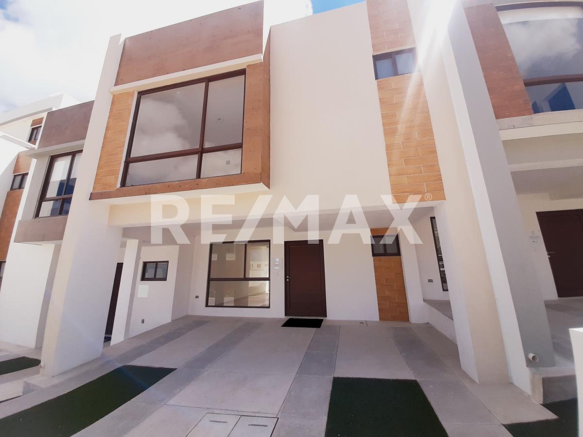 CASA EN VENTA EN ZIBATÁ - (34)
