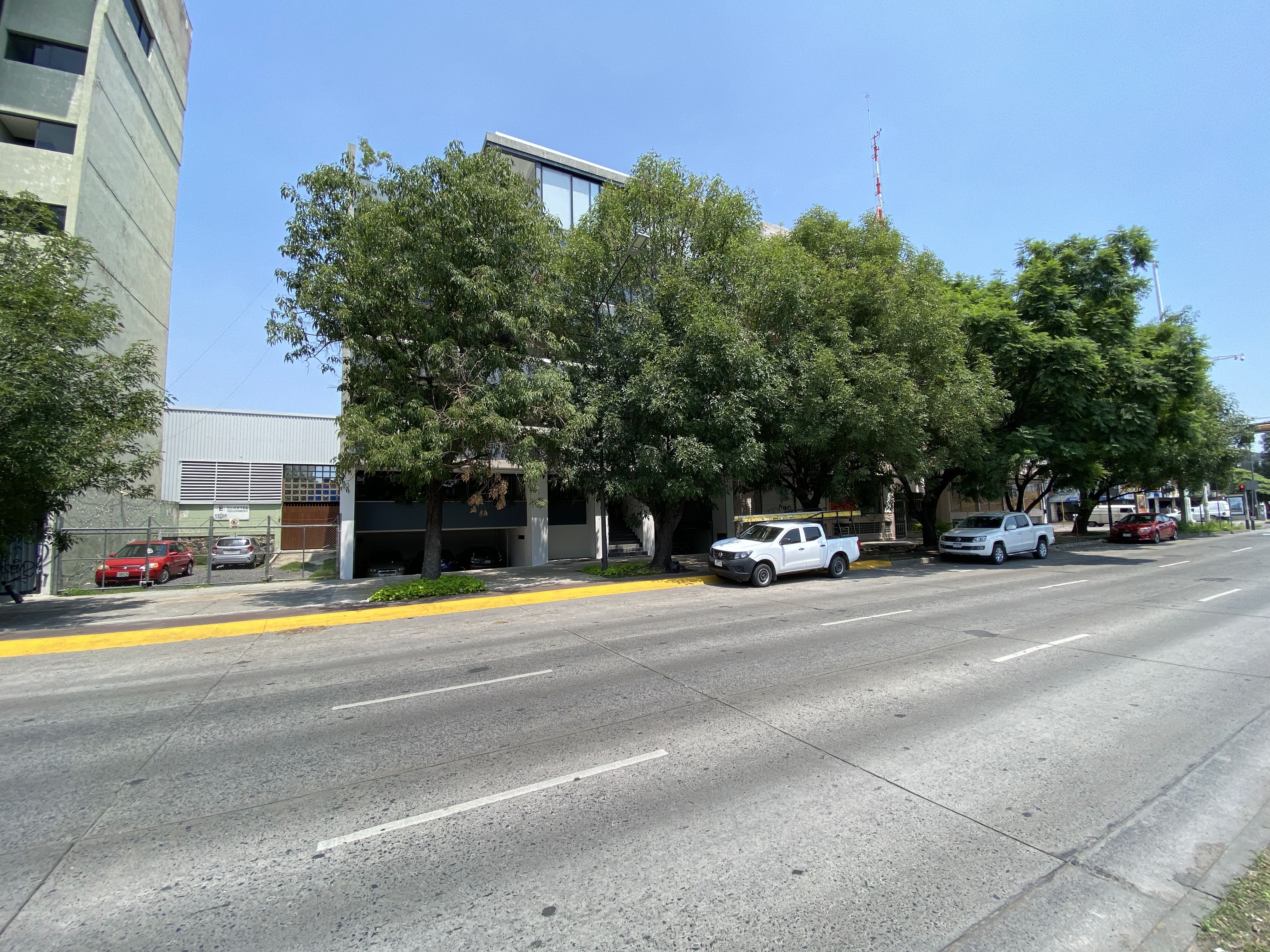 Excelentes Oficinas Nuevas en Federalismo en MODERNA, Guadalajara - foto 15 de 15