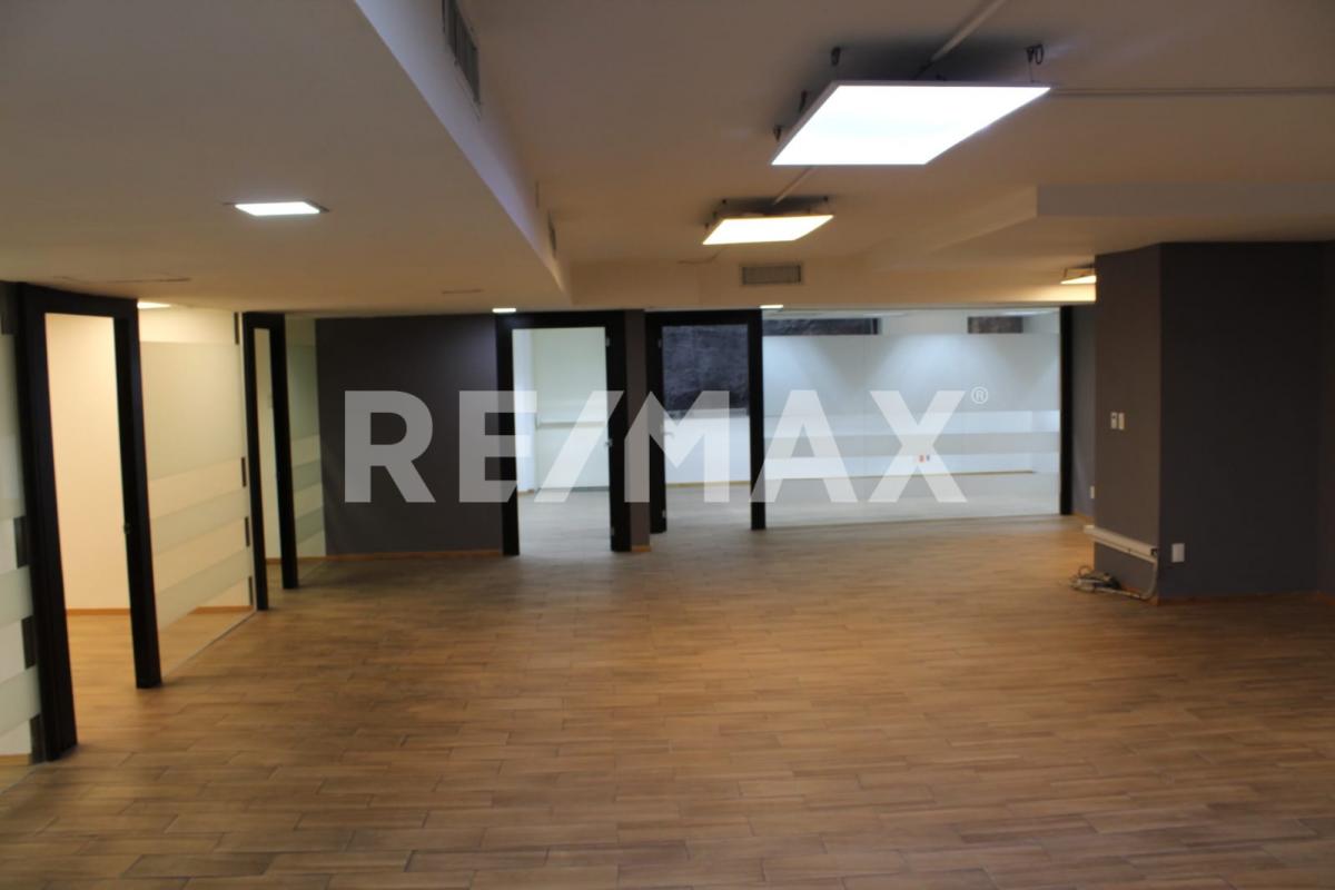 RENTAL OF OFFICE SPACE IN BOSQUES DE DURAZNOS CDMX (4B).