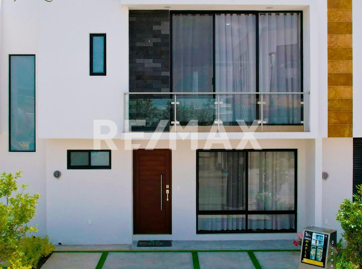 CASA EN VENTA EN CONDOMINIO SAN ISIDRO JURIQUILLA - (34)