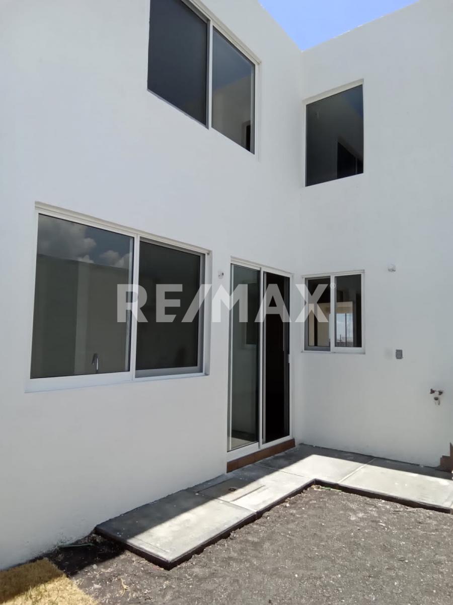 CASA EN VENTA EN CONDOMINIO CIUDAD MADERAS CORREGIDORA - (34)