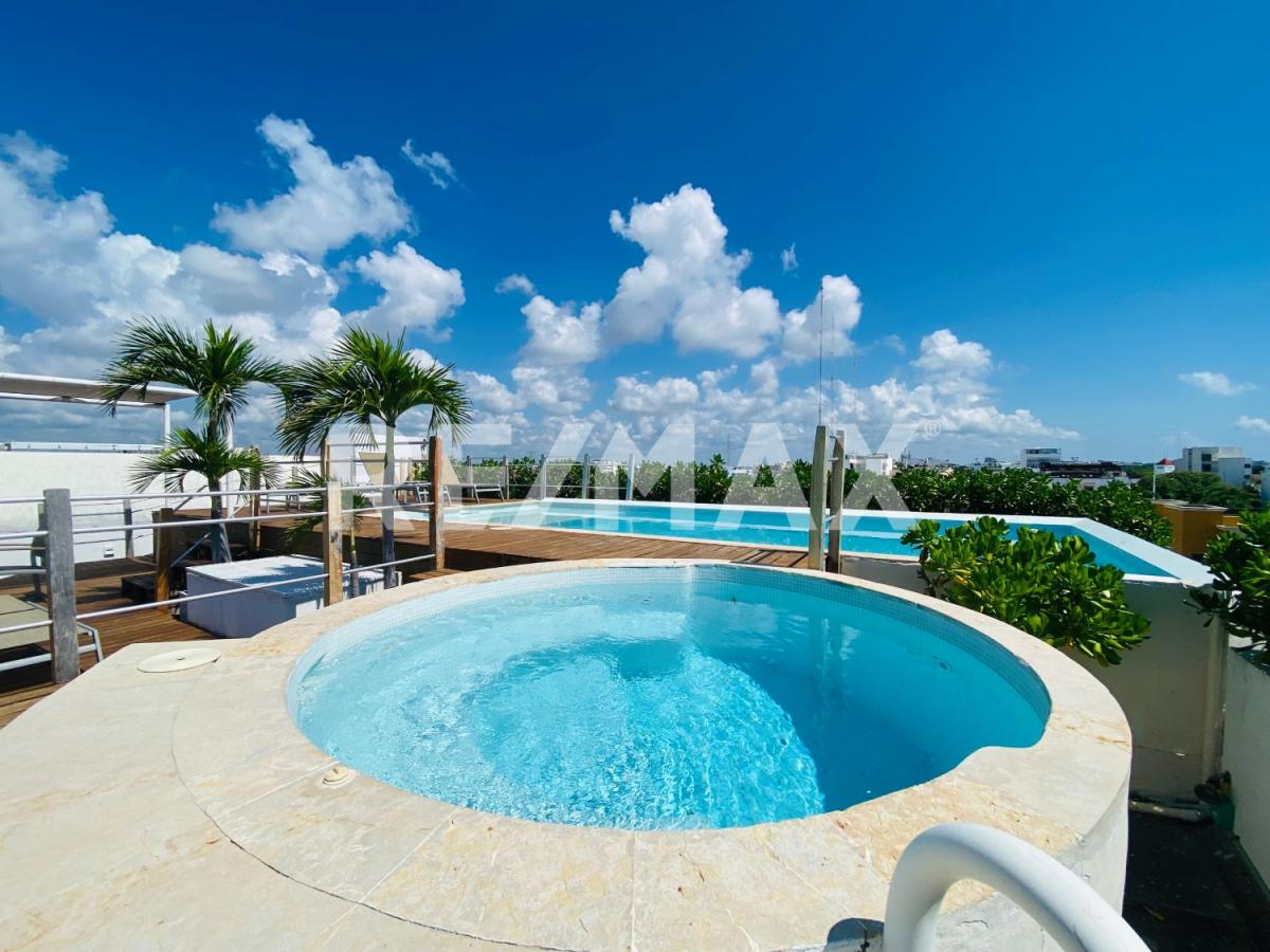 Condo de 2 Recamaras en Venta en el Centro de Playa del Carmen - (34)