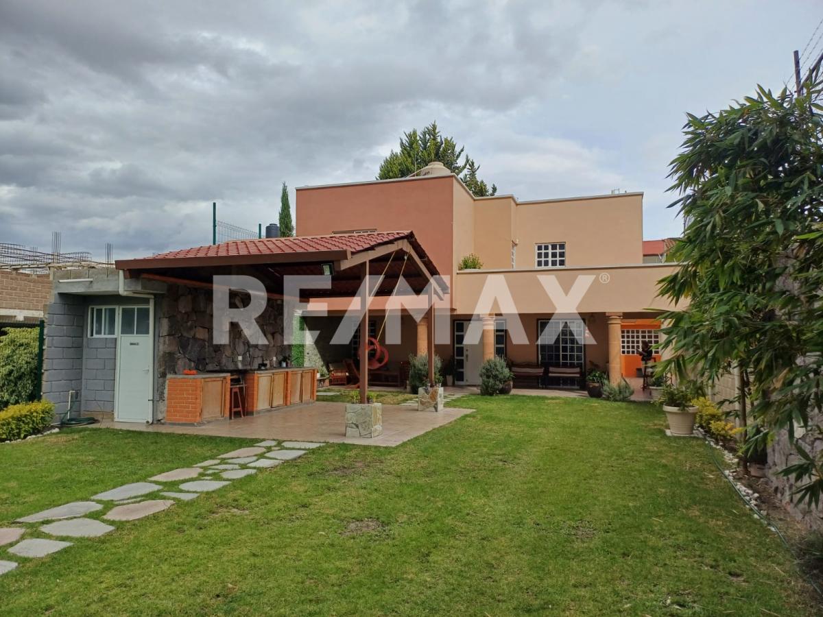 CASA EN VENTA EN MAYORAZGO