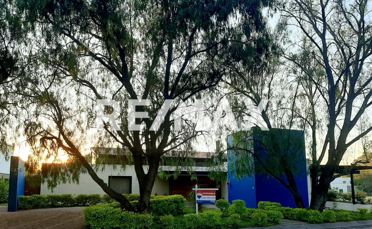 CASA EN VENTA EN BALVANERA COUNTRY - (34)