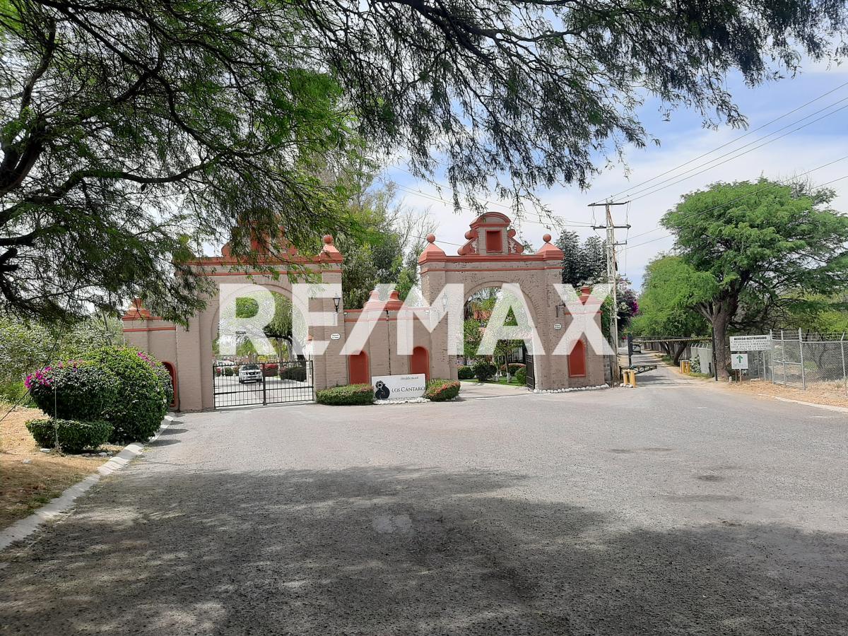 TERRENO EN VENTA EN RESIDENCIAL LOS CÁNTAROS APASEO EL GRANDE GTO - (34)