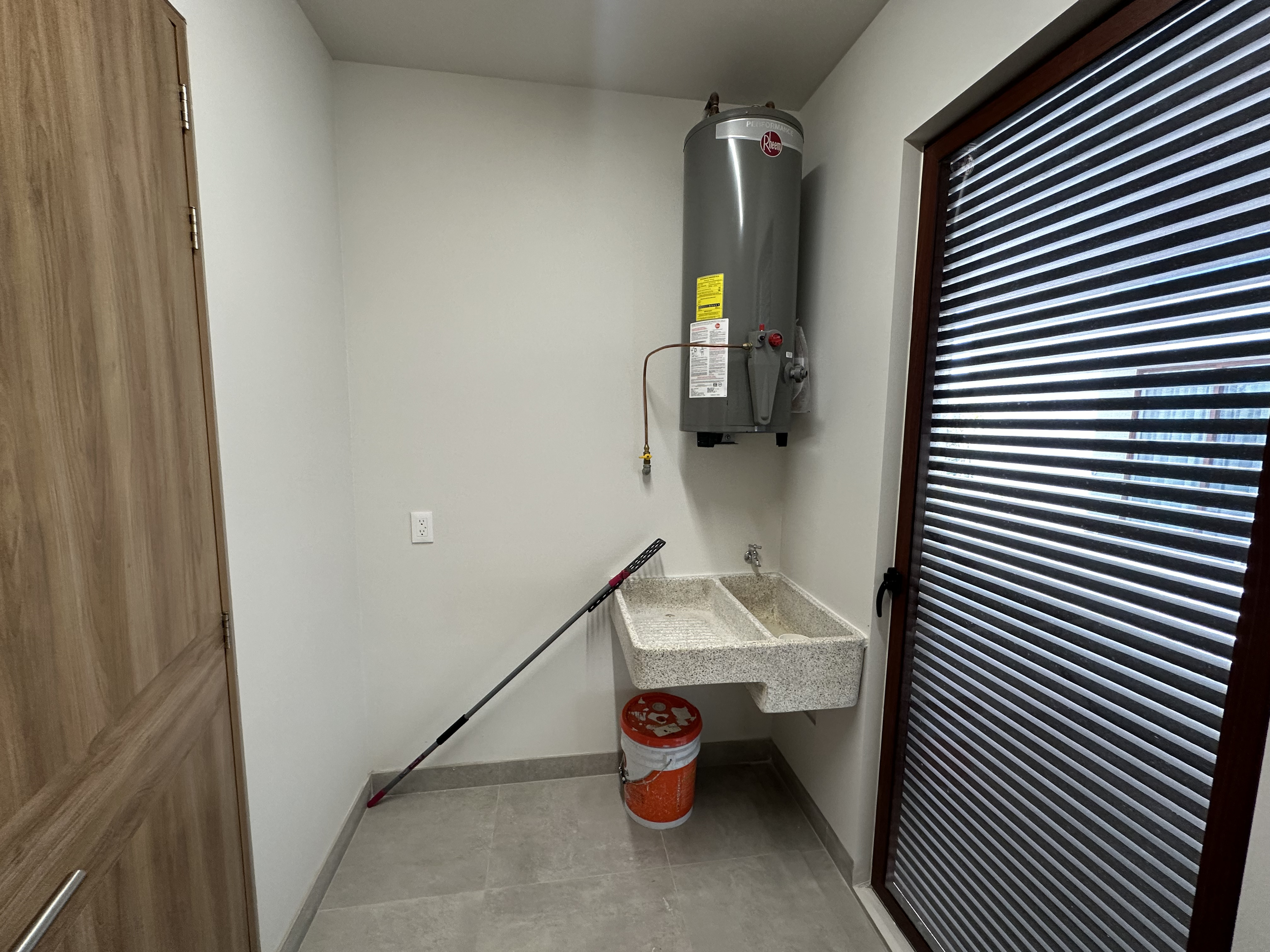 DEPARTAMENTO EN RESERVA LIVING VENTA PRIMER NIVEL EN TLAJOMULCO  en SAN AGUSTIN, Tlajomulco de Zúñiga - foto 20 de 31
