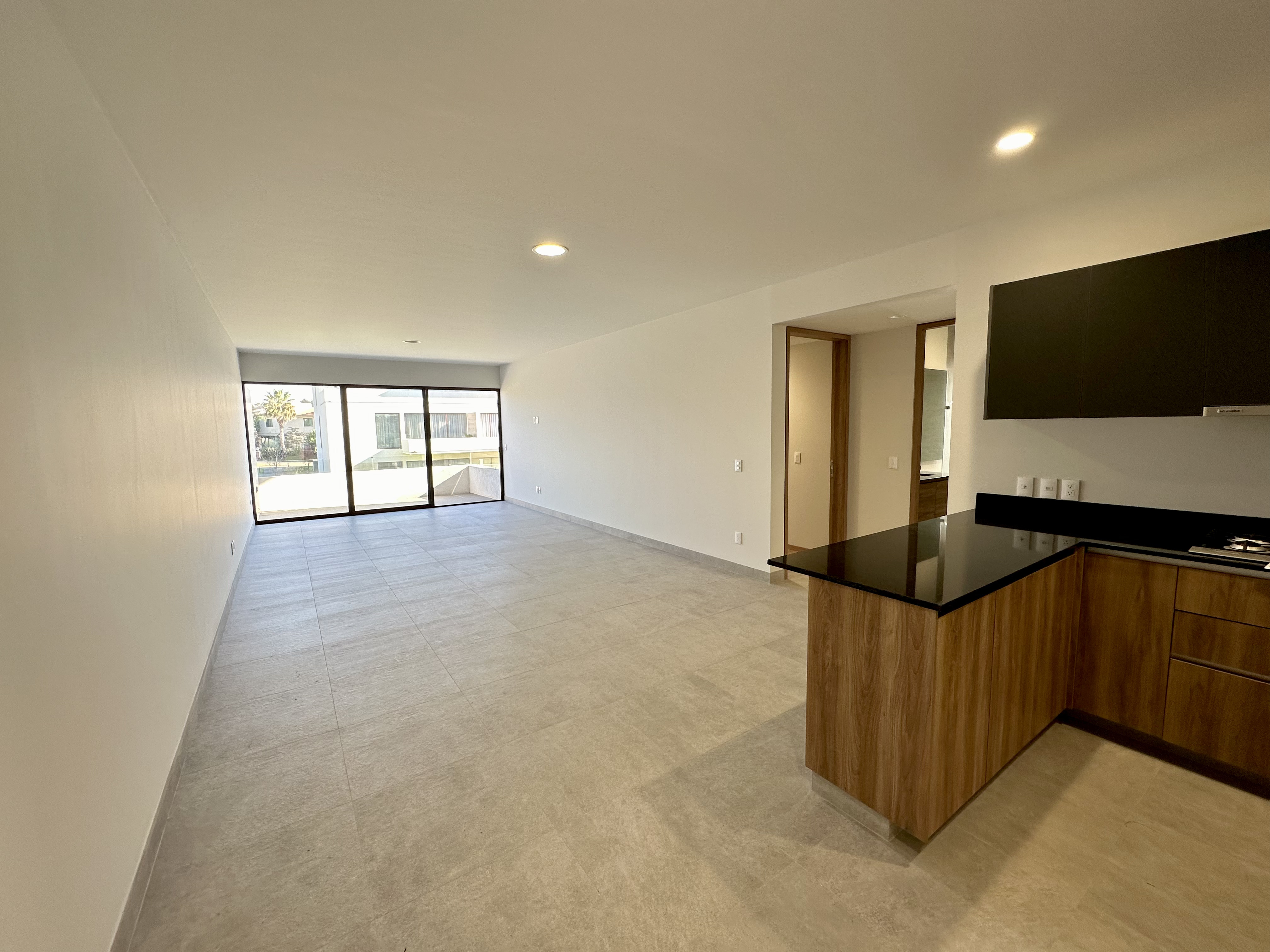 DEPARTAMENTO EN RESERVA LIVING VENTA PRIMER NIVEL EN TLAJOMULCO  en SAN AGUSTIN, Tlajomulco de Zúñiga - foto 2 de 31