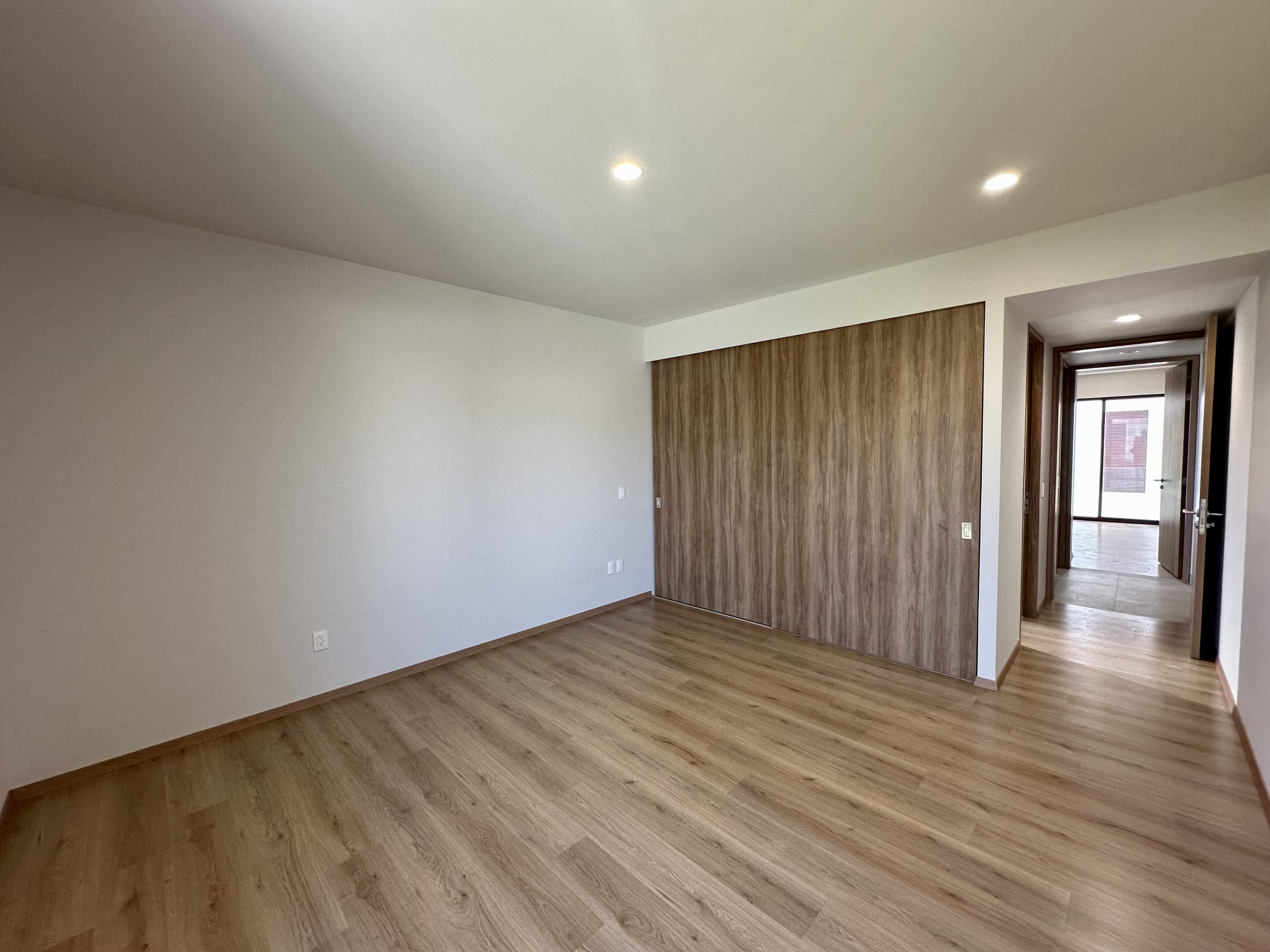 DEPARTAMENTO EN RESERVA LIVING VENTA PRIMER NIVEL EN TLAJOMULCO  en SAN AGUSTIN, Tlajomulco de Zúñiga - foto 14 de 31