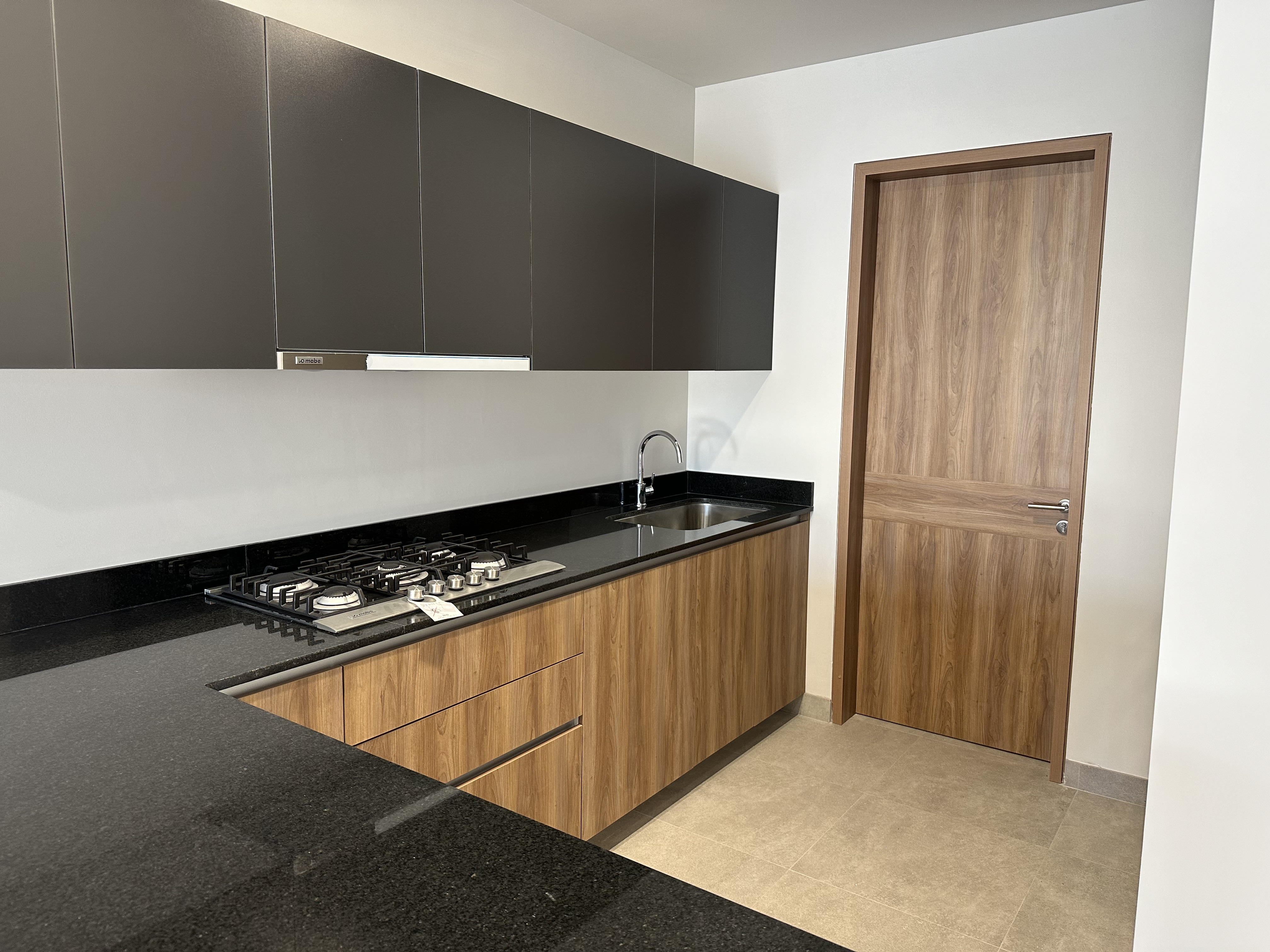 DEPARTAMENTO EN RESERVA LIVING VENTA PRIMER NIVEL EN TLAJOMULCO  en SAN AGUSTIN, Tlajomulco de Zúñiga - foto 3 de 31