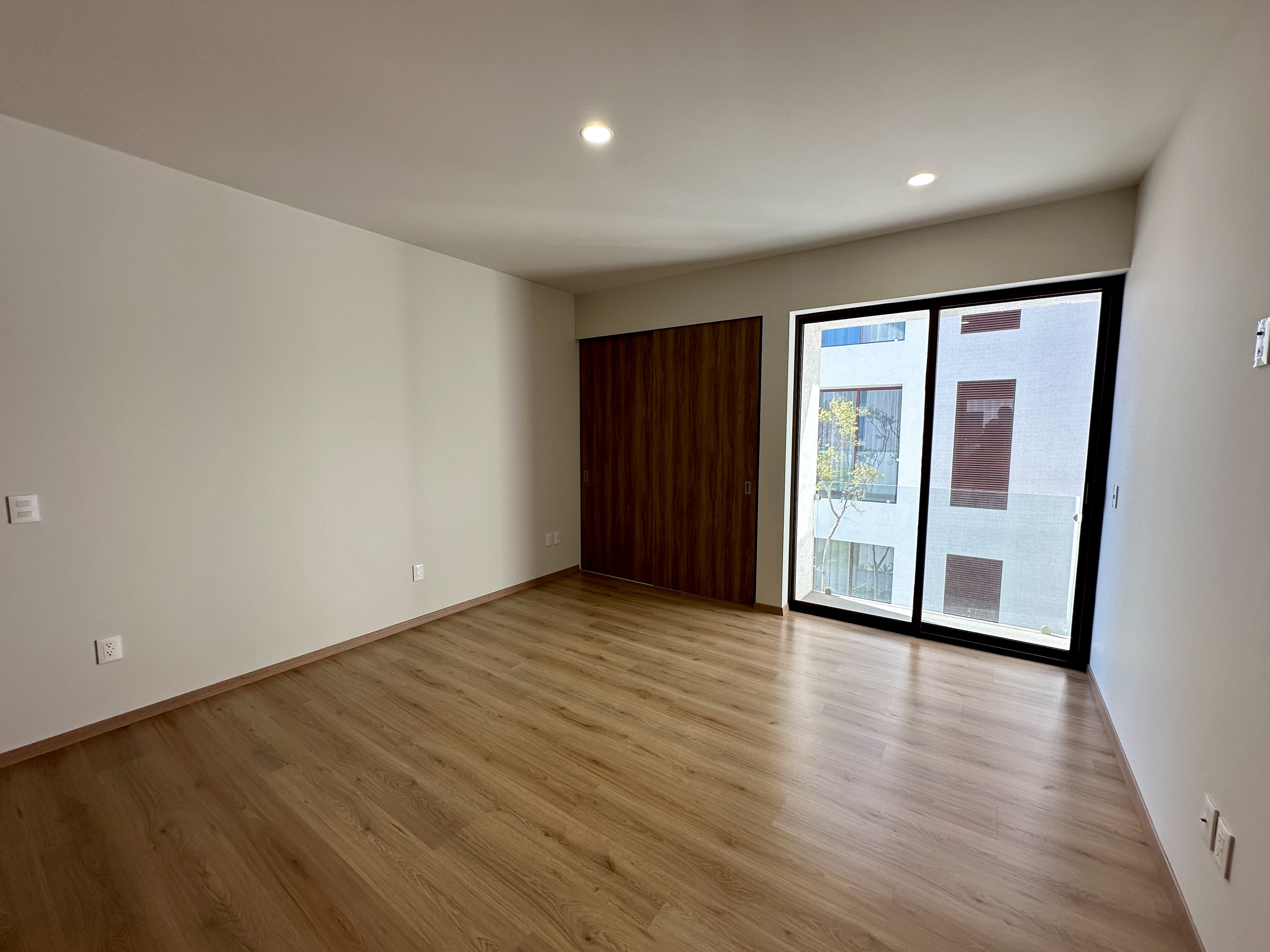 DEPARTAMENTO EN RESERVA LIVING VENTA PRIMER NIVEL EN TLAJOMULCO  en SAN AGUSTIN, Tlajomulco de Zúñiga - foto 16 de 31