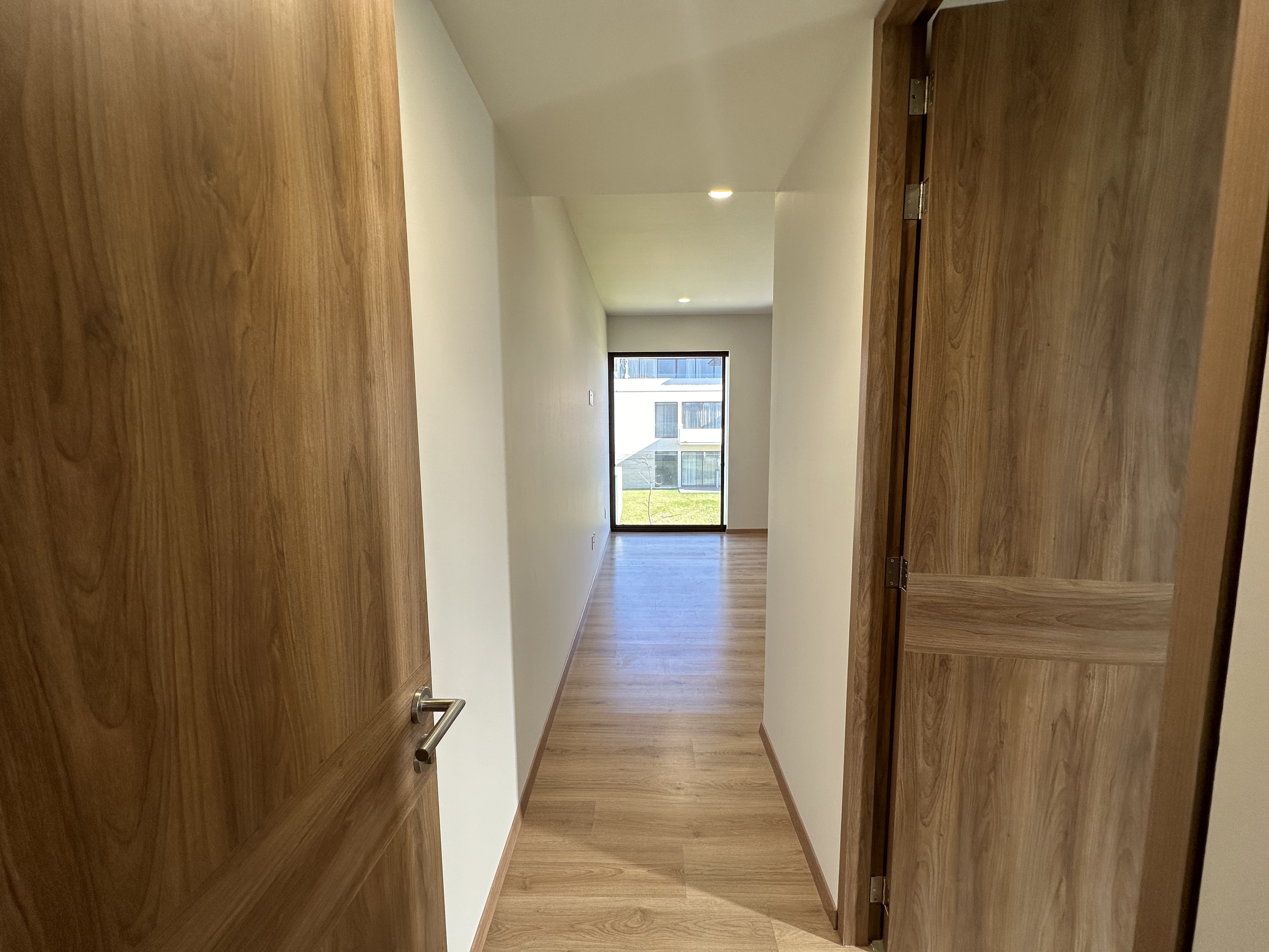 DEPARTAMENTO EN RESERVA LIVING VENTA PRIMER NIVEL EN TLAJOMULCO  en SAN AGUSTIN, Tlajomulco de Zúñiga - foto 12 de 31