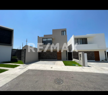 CASA EN VENTA EN ZAKIA - (34)