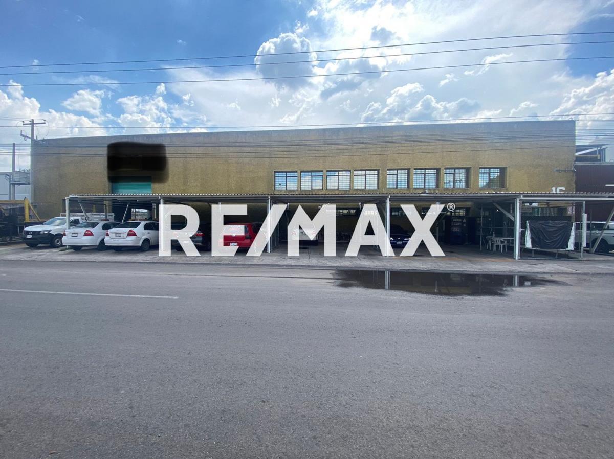 BODEGA EN VENTA EN ZONA INDUSTRIAL BENITO JUÁREZ - (34)