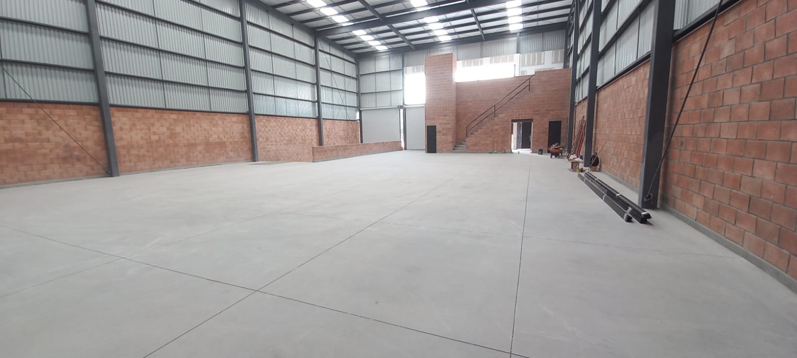 Bodega Industrial en Renta en Colotlán  en Fraccionamiento Parques de Tesistán, Zapopan - foto 8 de 26