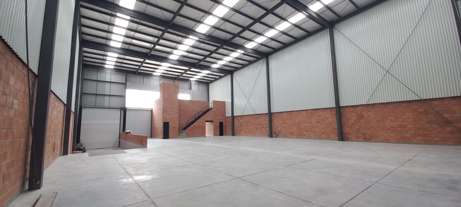 Bodega Industrial en Renta en Colotlán  en Fraccionamiento Parques de Tesistán, Zapopan - foto 11 de 26