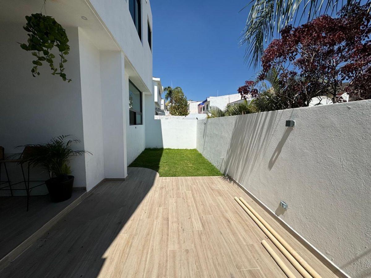 Casa en condominio en Venta Bosques de Santa Anita en BOSQUES DE SANTA ANITA, Tlajomulco de Zúñiga - foto 18 de 43