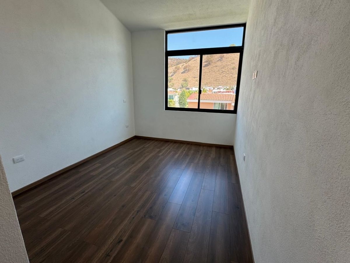 Casa en condominio en Venta Bosques de Santa Anita en BOSQUES DE SANTA ANITA, Tlajomulco de Zúñiga - foto 32 de 43