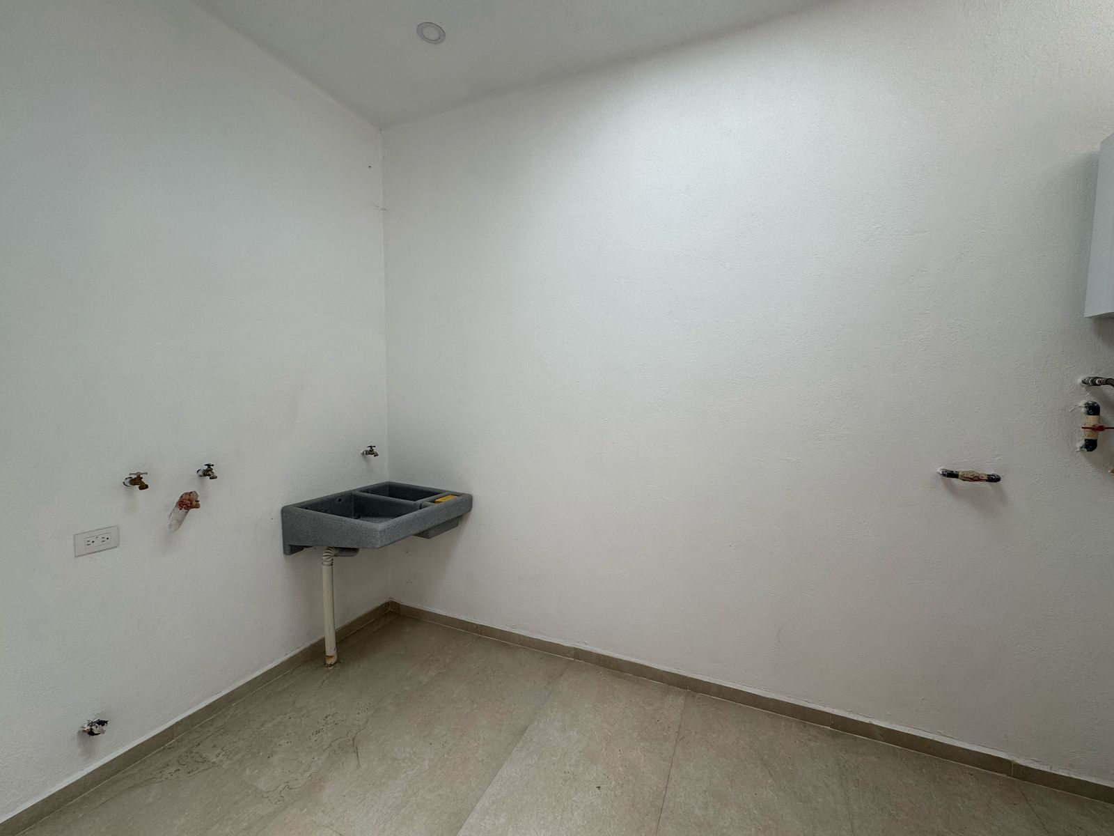 Casa en condominio en Venta Bosques de Santa Anita en BOSQUES DE SANTA ANITA, Tlajomulco de Zúñiga - foto 42 de 43