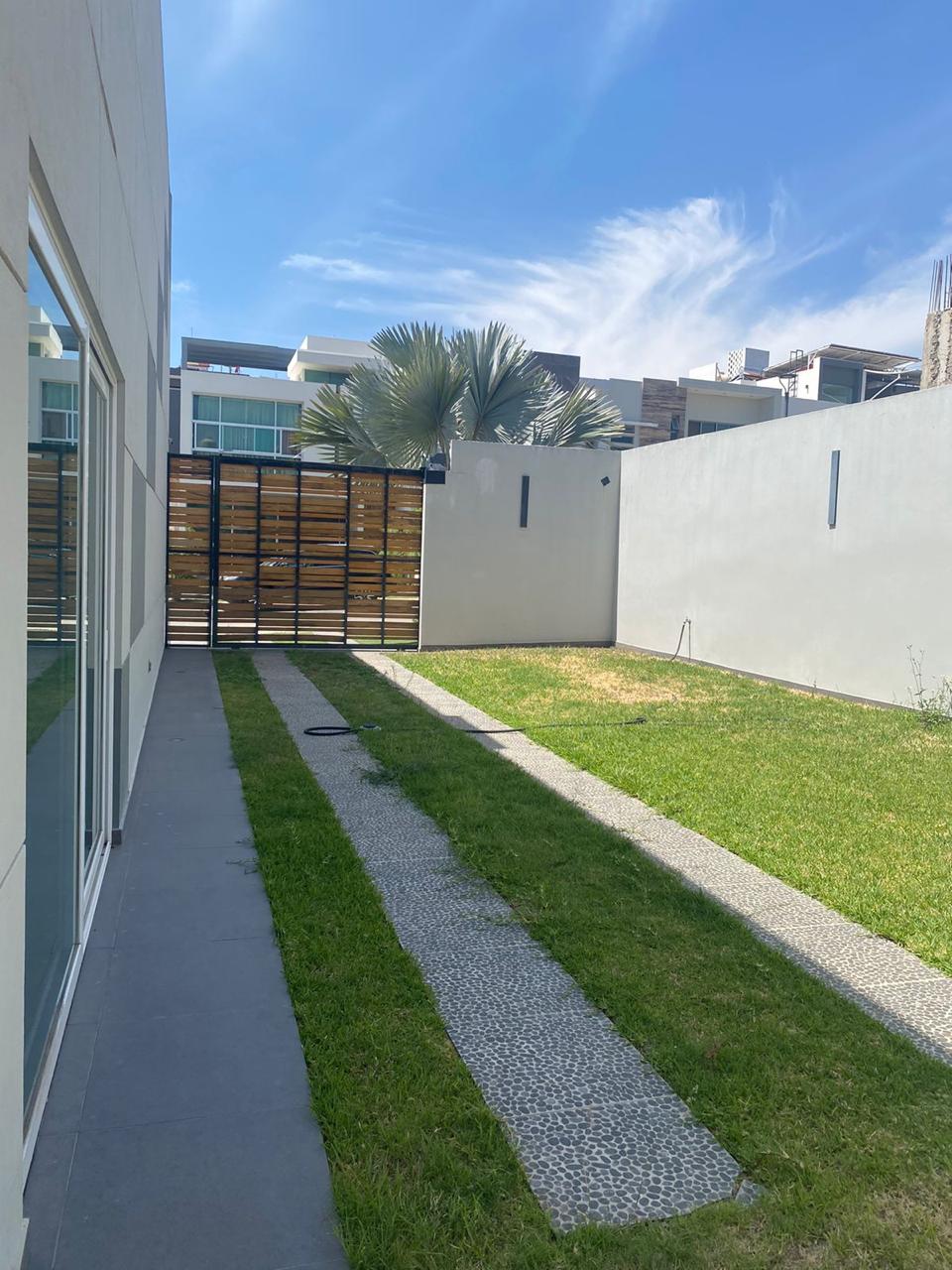 Casa con amplio jardín en La Cima  en LA CIMA, Zapopan - foto 27 de 44