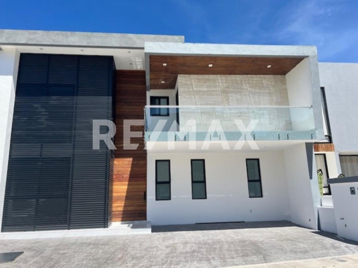 CASA EN VENTA EN COMDOMINIO ZIBATÁ - (34)