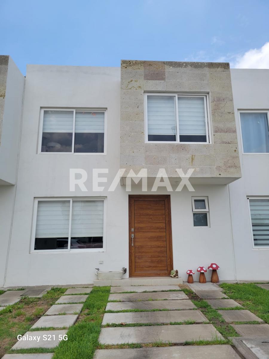 CASA EN VENTA EN CONDOMINIO TRES CANTOS - (34)
