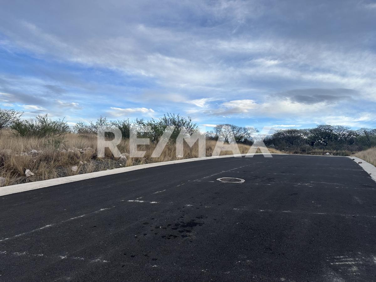 TERRENO EN VENTA EN BIO GRAND JURIQUILLA - (34)