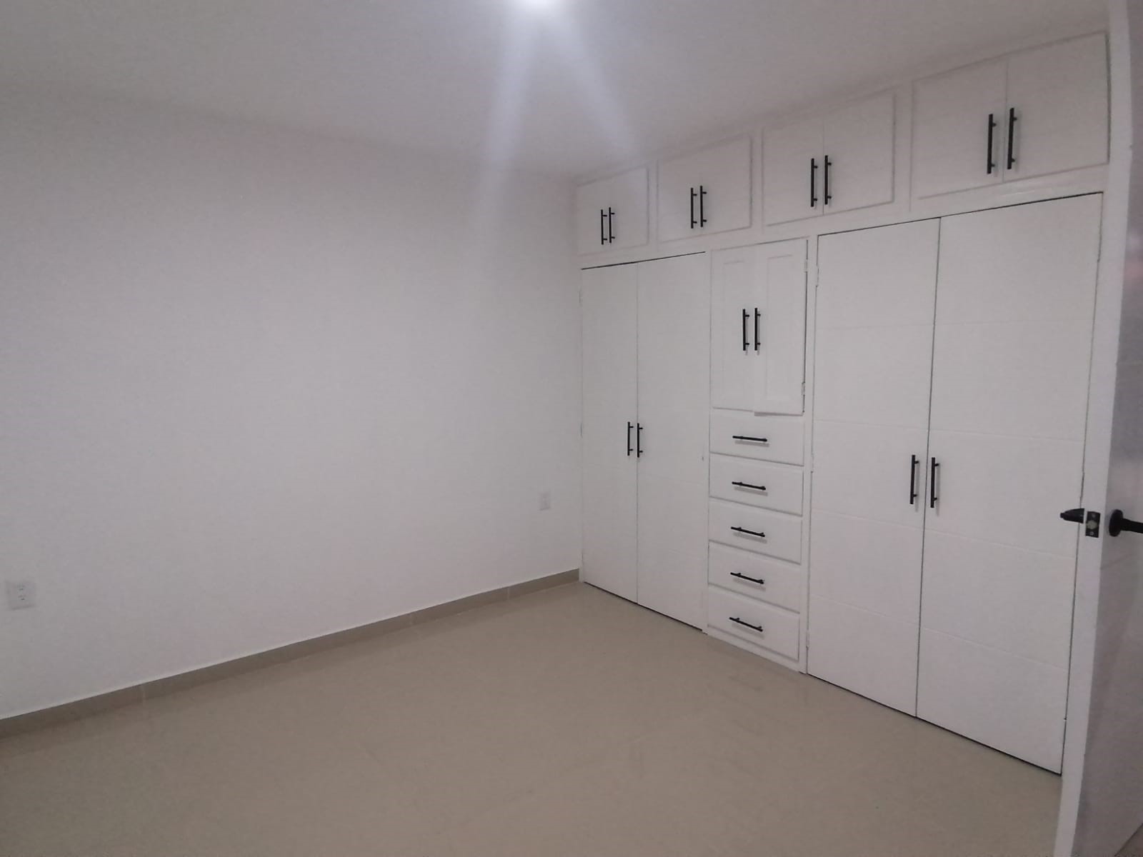 CASA EN VENTA EN ARGENTA MIRADOR RESIDENCIAL en Los Almendros, Zapopan - foto 8 de 16