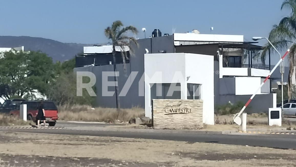 TERRENO EN VENTA EN JURIQUILLA CAMPESTRE - (34)