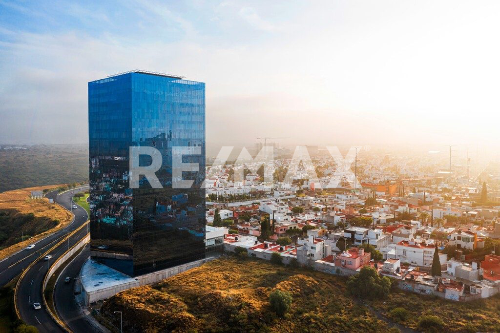 OFICINA EN VENTA EN CORPORATIVO TITANIUM - (34)