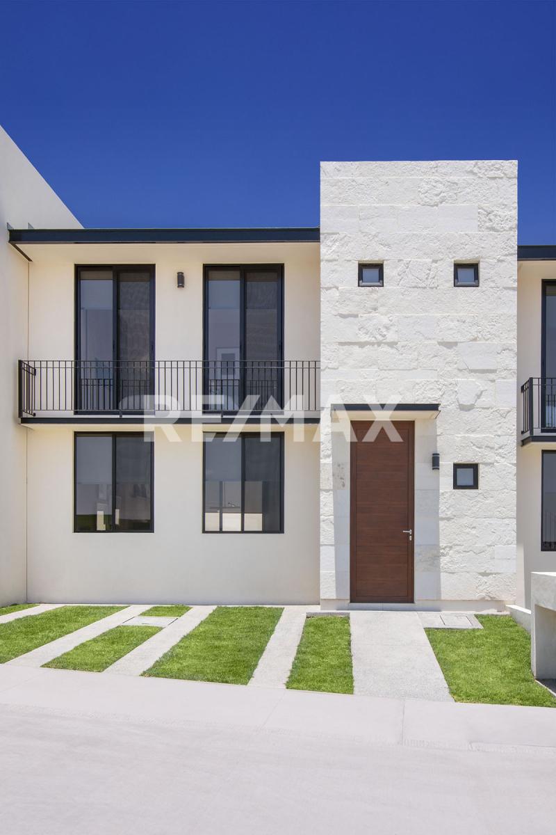 CASA EN VENTA EN CONDOMINIO CENTRO SUR - (34)