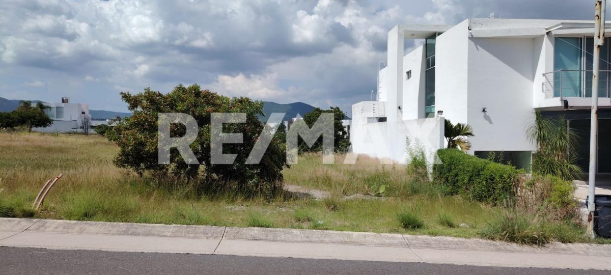 TERRENO EN VENTA EN GRAND JURIQUILLA - (34)