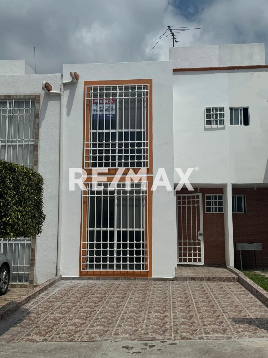 CASA EN VENTA EN CIUDAD DEL SOL - (34)