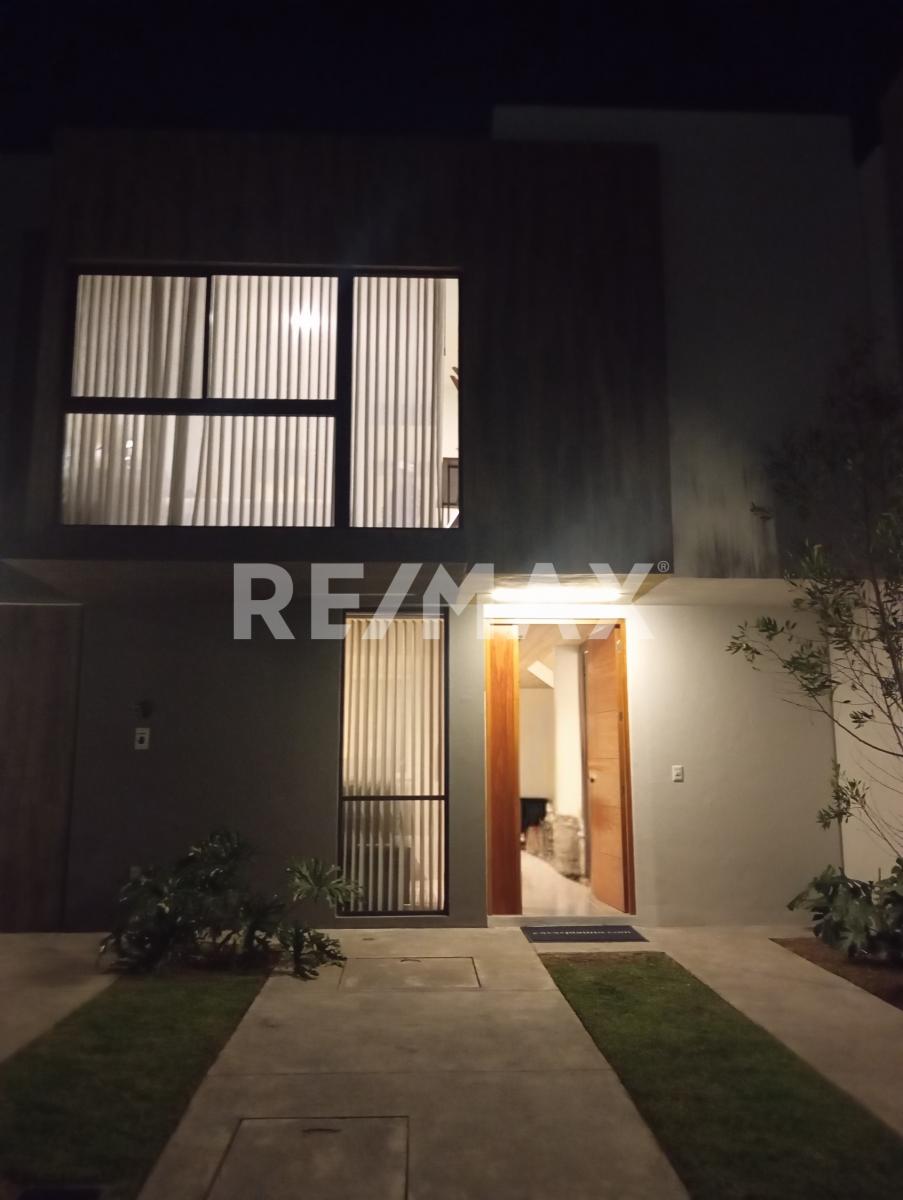 CASA EN VENTA EN ZAKIA - (34)