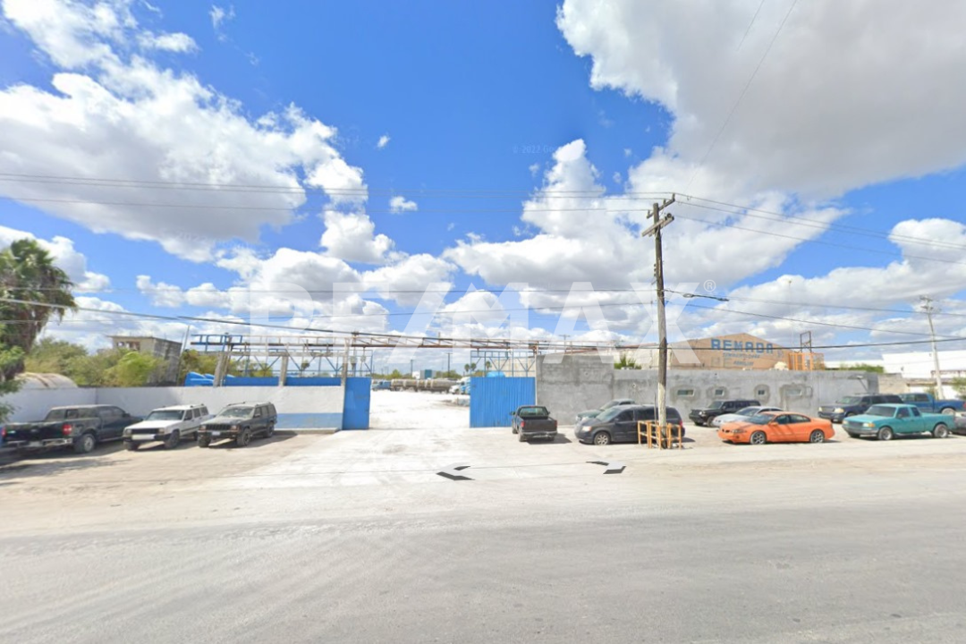 COMMERCIAL LOT Av. Pedro Cárdenas