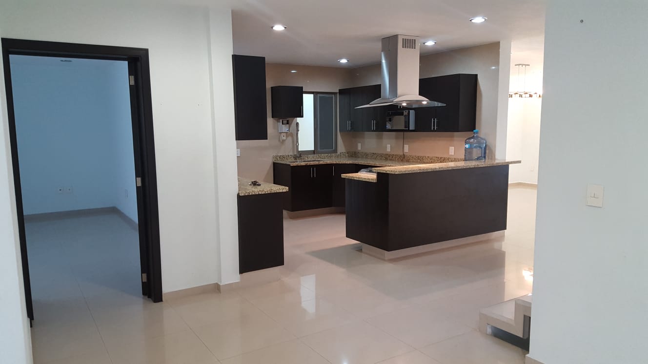 Casa en Venta en SAN AGUSTIN, Tlajomulco de Zúñiga - foto 30 de 39