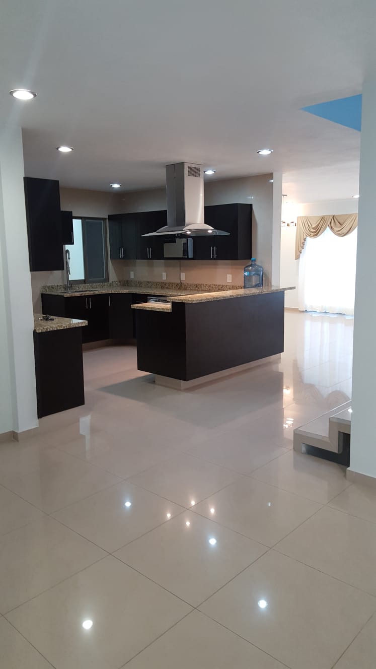 Casa en Venta en SAN AGUSTIN, Tlajomulco de Zúñiga - foto 26 de 39