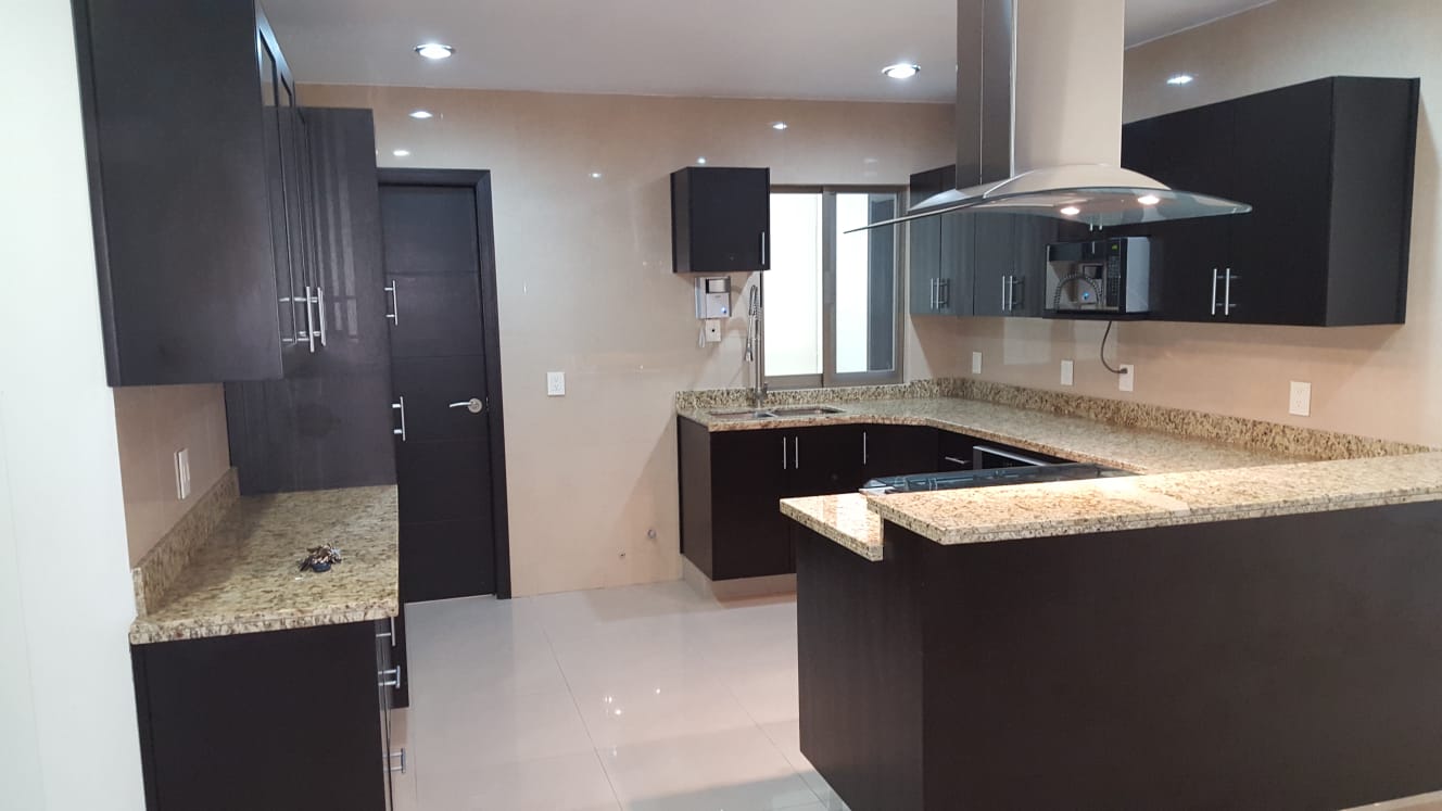 Casa en Venta en SAN AGUSTIN, Tlajomulco de Zúñiga - foto 18 de 39