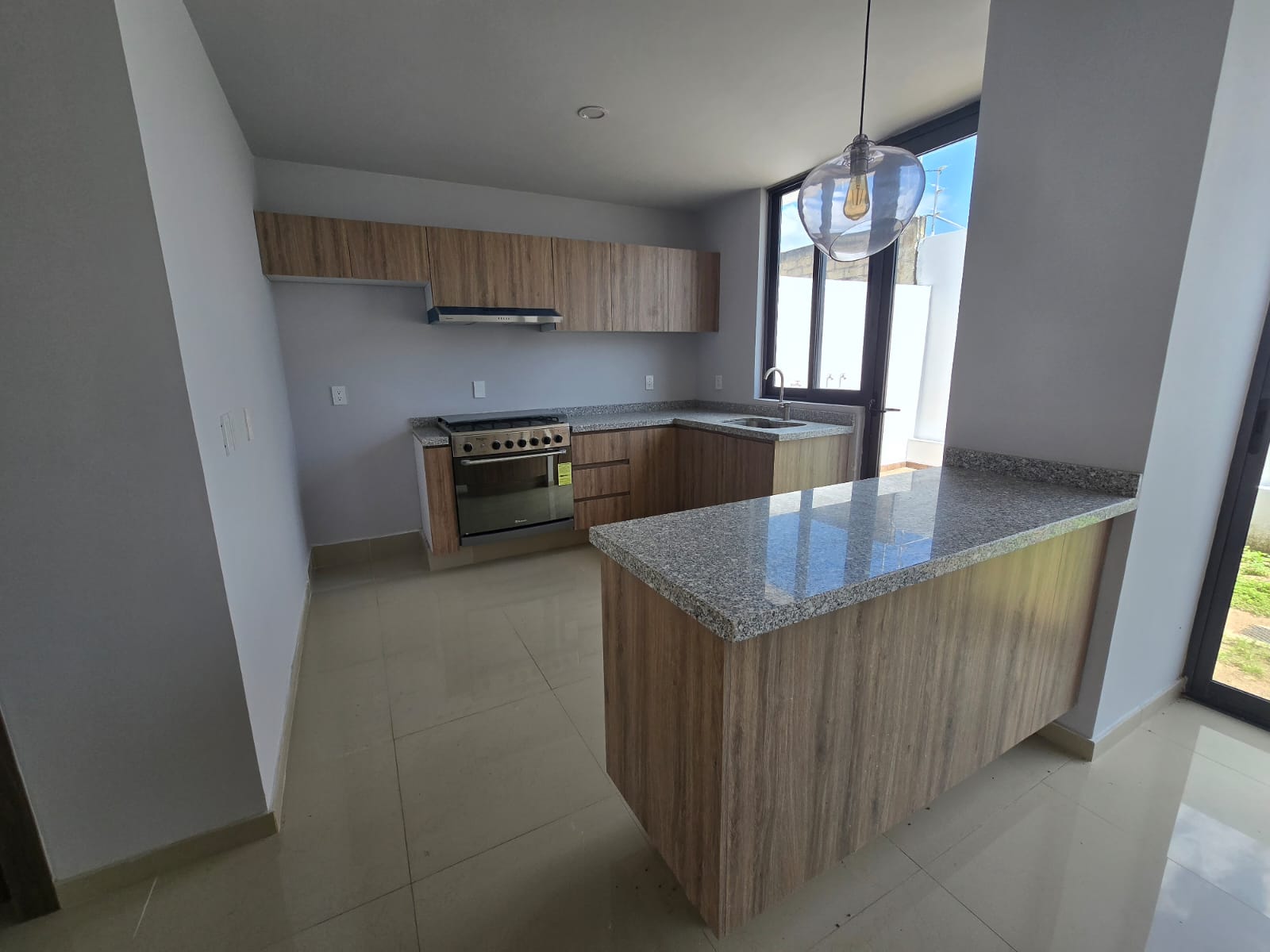 VENTA CASA PONTEVEDRA CAPITAL NORTE 79 en Fraccionamiento Valle Imperial, Zapopan - foto 7 de 46